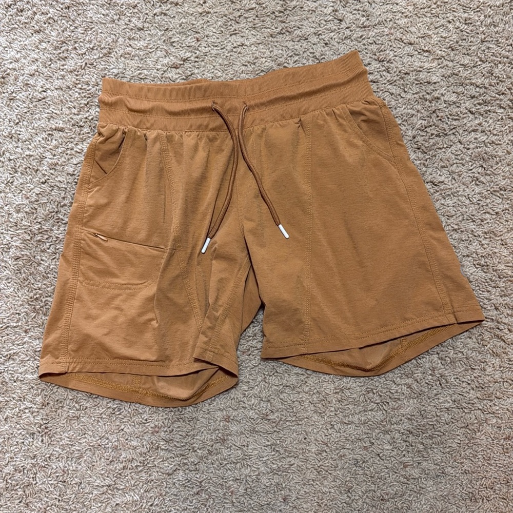 Zyia Active Gold Canyon Shorts – Women’s Size XL – Gold (Tan)
